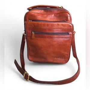 BACCIO Brown Leather Messenger Bag with Adjustable Strap